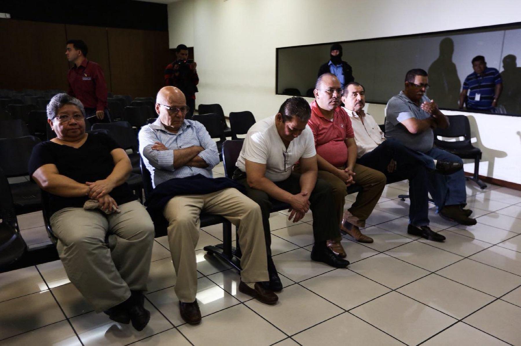 La audiencia inicial en contra de los 32 implicados en el caso ‘Saqueo público’ se instaló el domingo 10 de junio. 