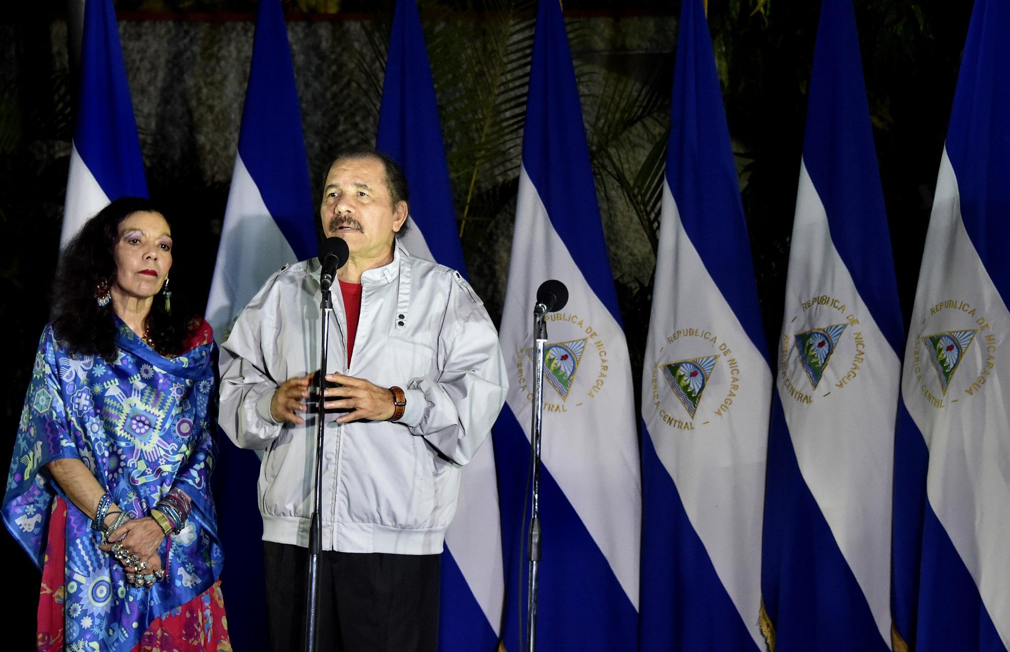 Daniel Ortega y Rosario Murillo, presidente y vicepresidenta de Nicaragua. Foto Rodrigo Arangua (AFP).