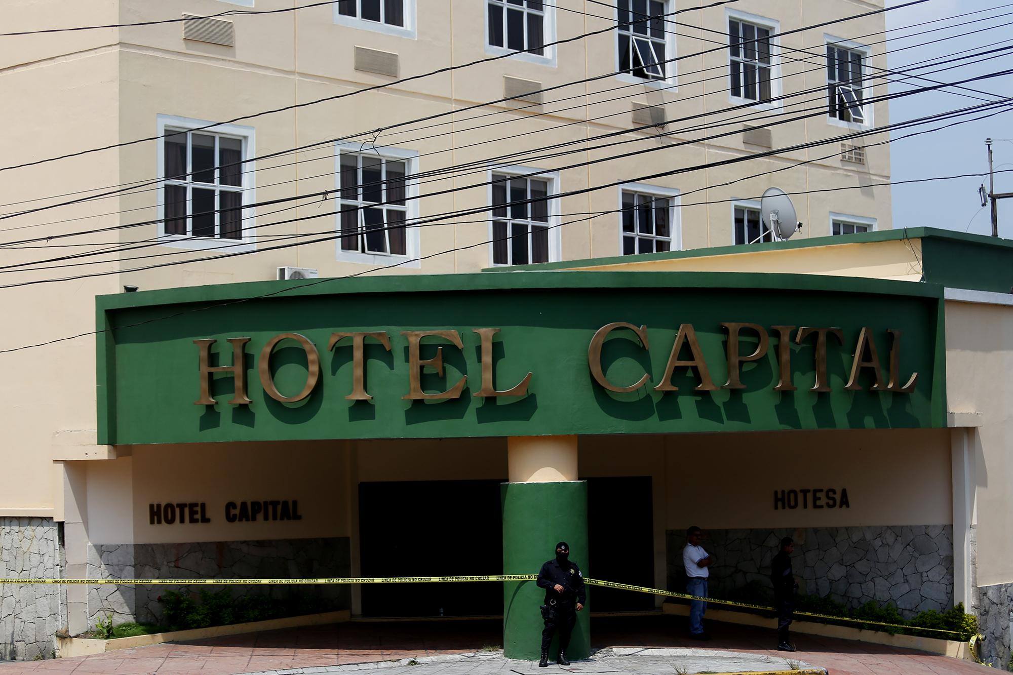 El Hotel Capital, de Hotesa, es uno de los establecimientos que fue utilizado como centro de contención. Los auditores identificaron pagos del Ministerio de Turismo a esta cadena de hoteles por servicios que no incluyeron alimentación. Foto Fred Ramos