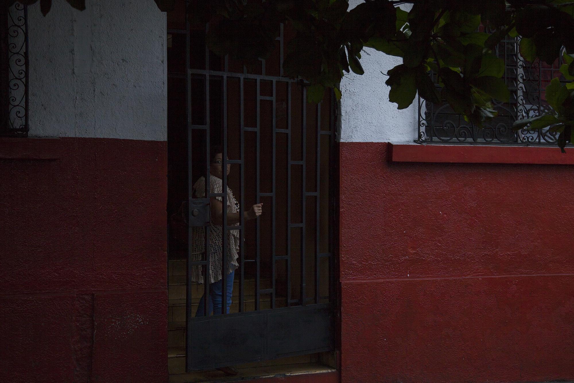 Local 229, del partido FMLN, ubicado en la 9 Avenida Norte, en San Salvador. Foto: Víctor Peña