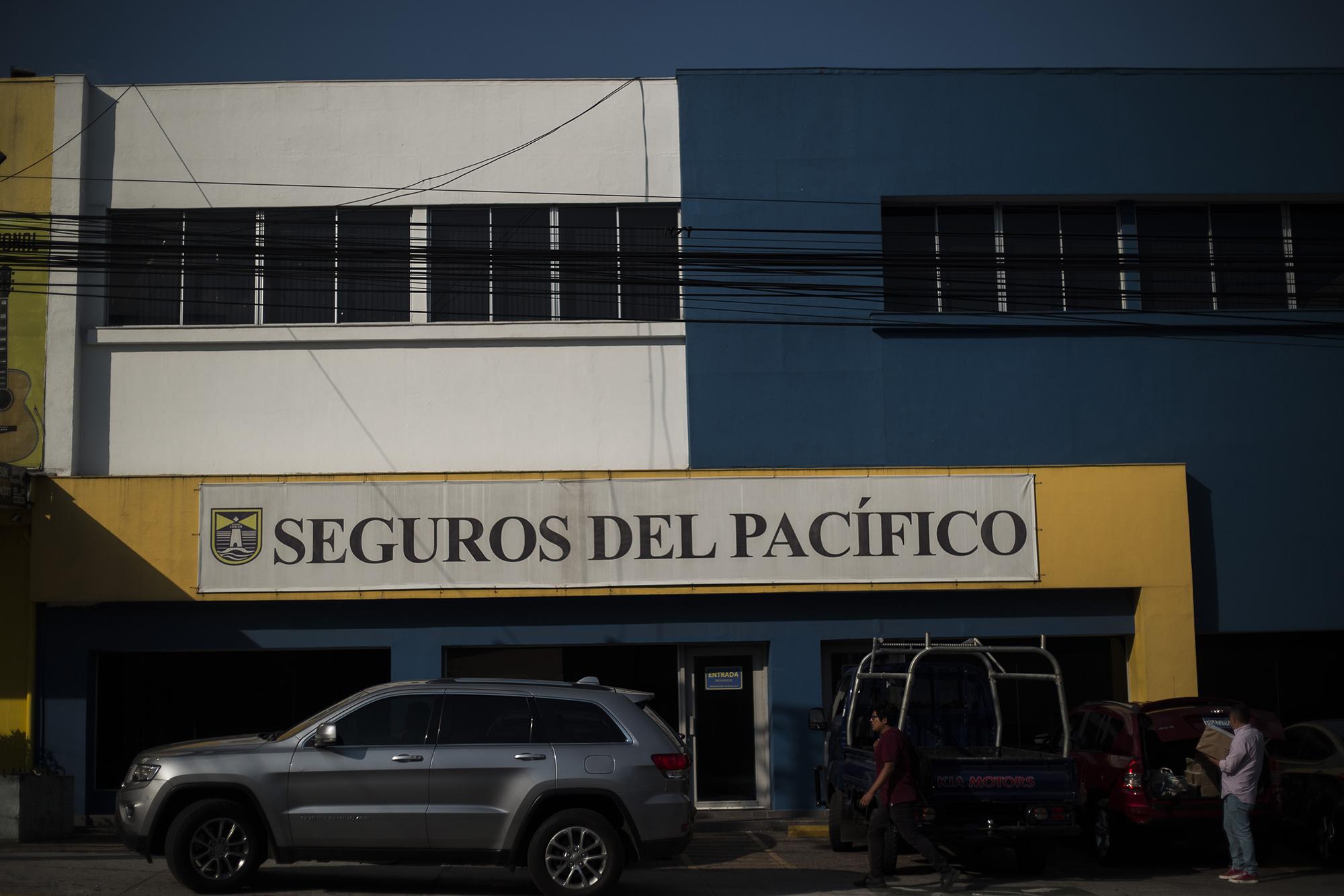 Oficinas de Seguros del Pacífico, Paseo Genaral Escalón, San Salvador.