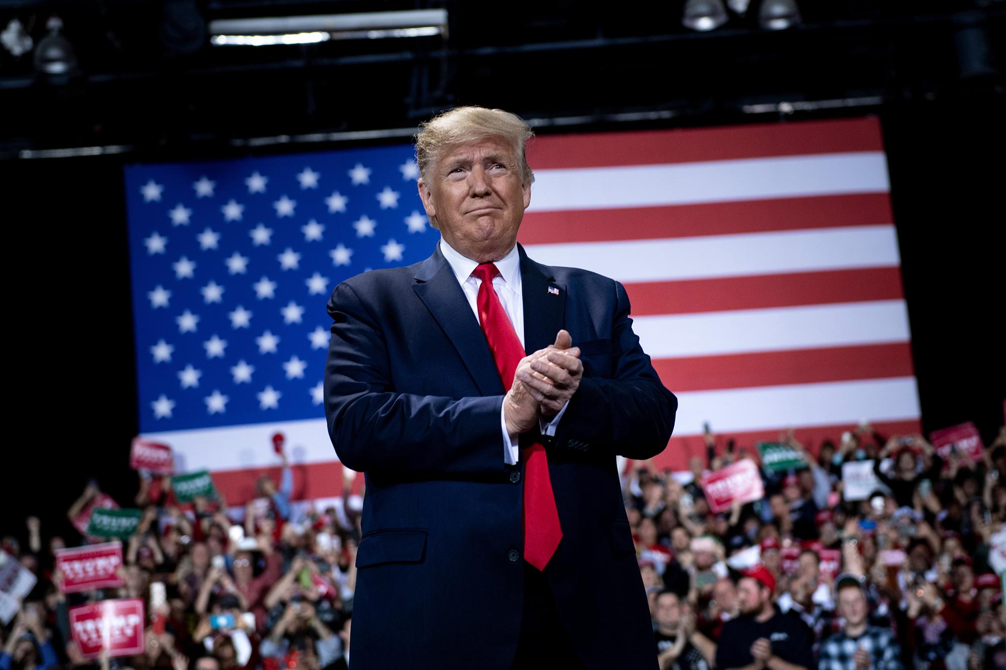 Donald Trump en su último mitín de 2019 en Battle Creek, Michigan. Photo de Brendan Smialowski / AFP.
