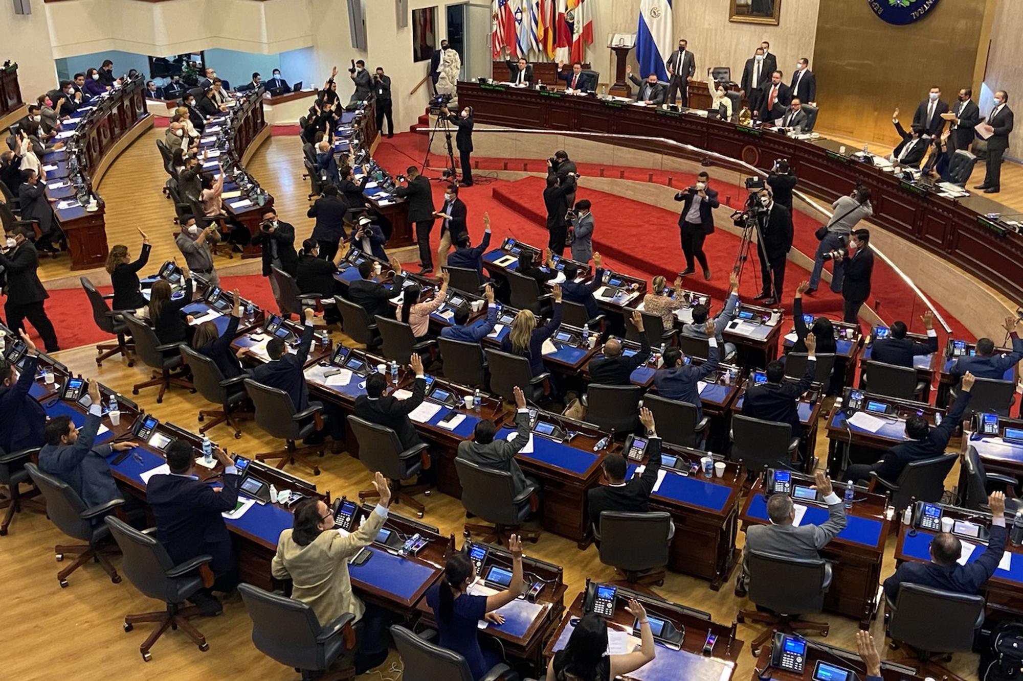 On June 8, 2021, 62 of 84 deputies in the Nuevas Ideas-controlled Legislative Assembly voted to make the cryptocurrency bitcoin legal tender in El Salvador. The bill, sponsored by President Bukele and allegedly written with the help of U.S. bitcoin entrepreneur Jack Mallers, was presented to the legislature just five hours before becoming law. It will take effect 90 days from passage.
