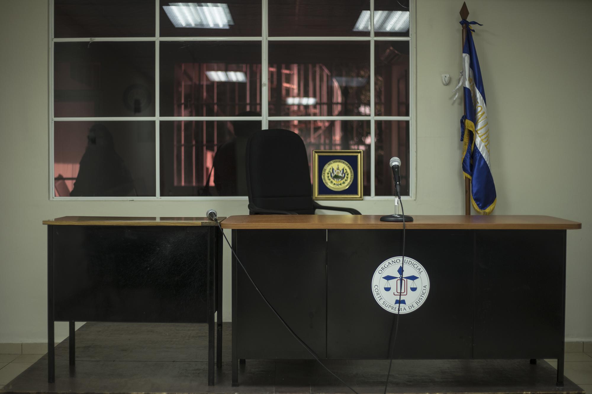 Judge Jorge Guzmán has overseen the trial of the alleged perpetrators of the El Mozote massacre. Guzmán is one of the judges affected by the legislative reforms forcing all judges over 60 years of age, or with more than 30 years on the bench, into retirement. Photo: Víctor Peña/El Faro