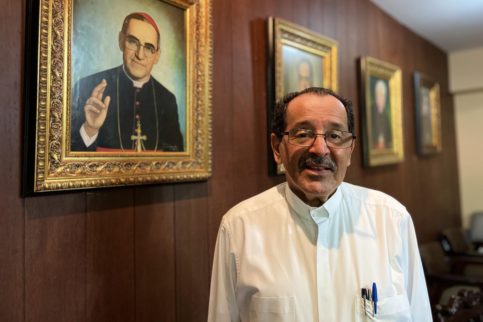 Padre Octavio Cruz, amigo cercano del padre Rutilio Grande. Foto de El Faro: Julia Gavarrete. 