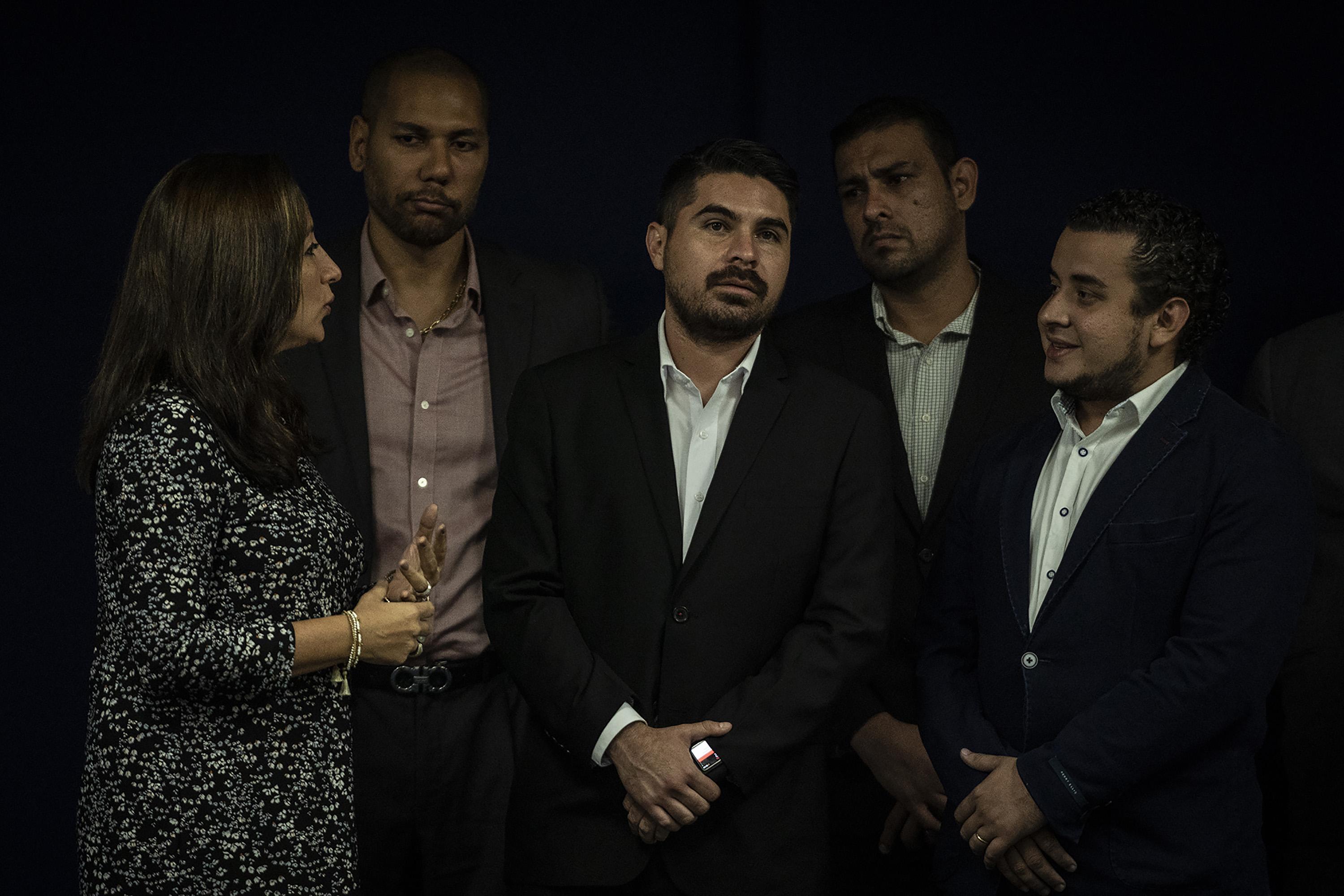 After President Bukele took office in June 2019, Carlos Marroquín (middle) was named Director for the Reconstruction of the Social Fabric. Photo: Carlos Barrera/El Faro