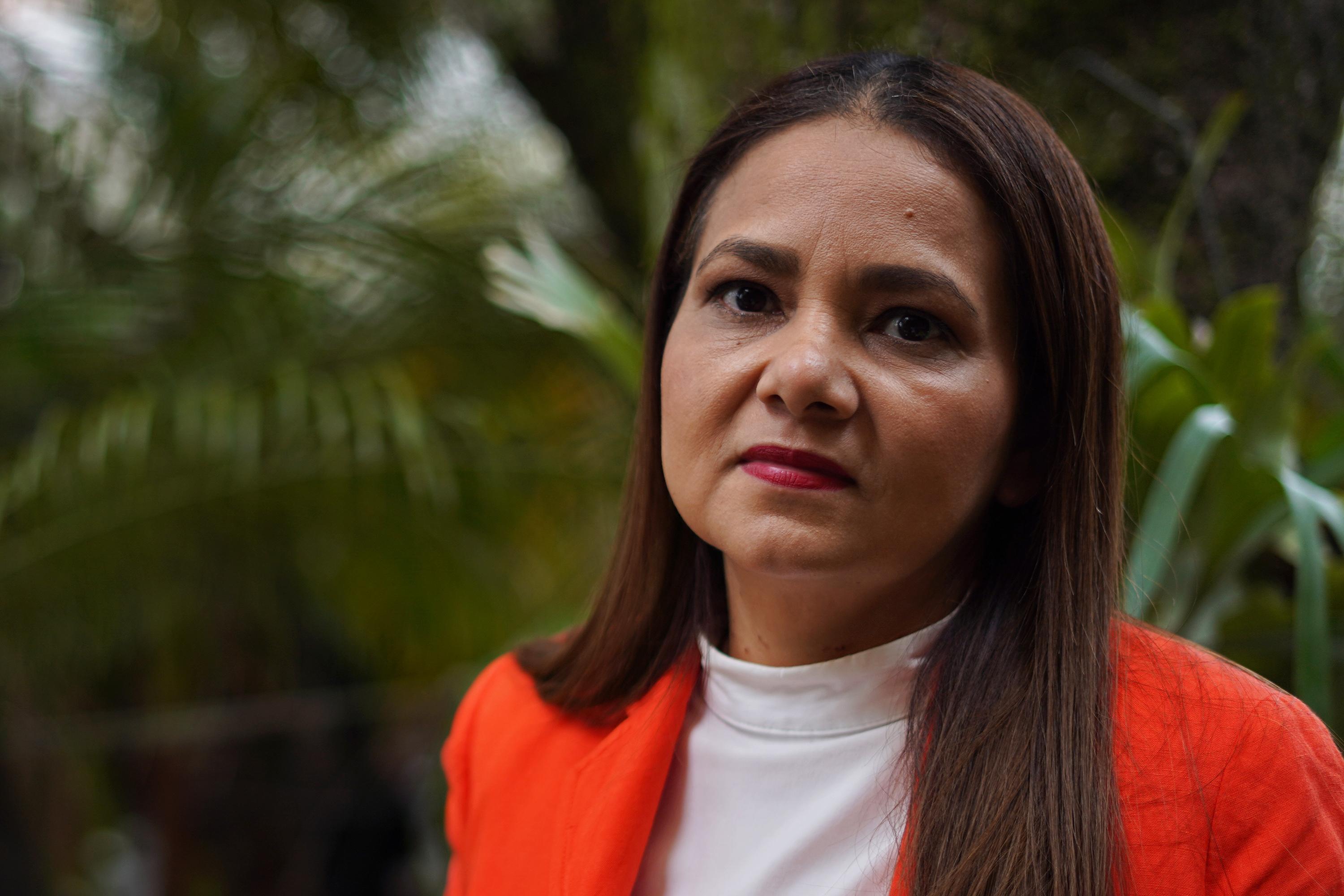 Cesia Romero, magistrada de la Cámara de lo Civil de Santa Ana, durante entrevista ofrecida a El Faro. San Salvador, 3 de septiembre de 2022. Foto de El Faro: Víctor Peña. 