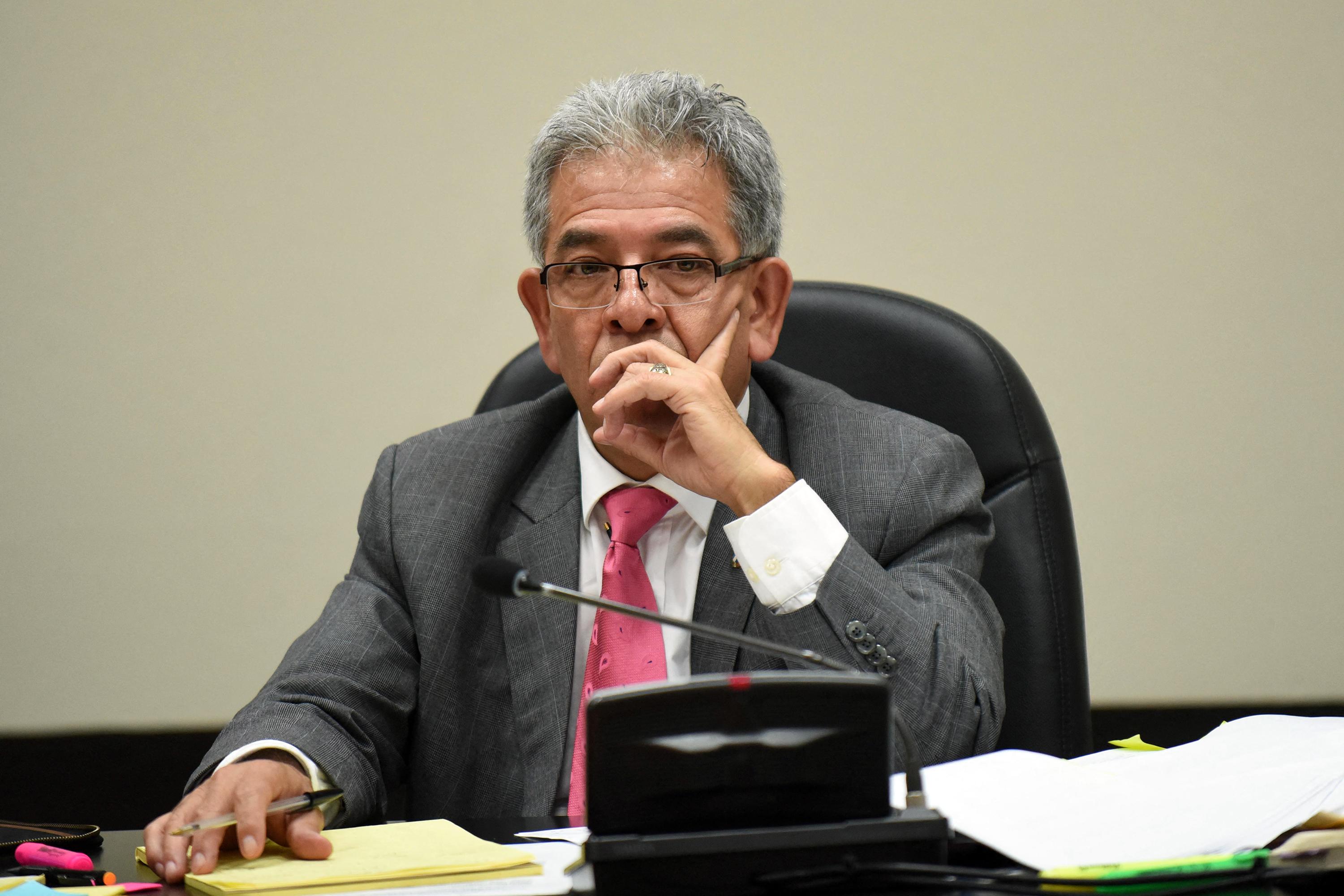 Judge Miguel Ángel Gálvez during the trial of former Guatemalan Vice President Roxana Baldetti, who was arrested on corruption charges in Guatemala City on August 24, 2015. Prosecutors and officials from a UN investigative commission uncovered extensive evidence implicating Baldetti and President Otto Pérez Molina in a massive and highly organized scheme to reduce customs duties for importers in exchange for bribes. Photo: Johan Ordóñez/AFP
