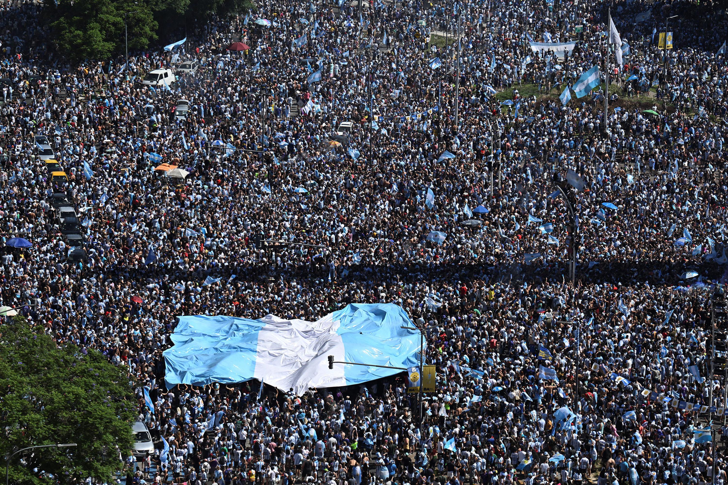 Vista aérea de Buenos Aires luego de que Argentina le ganara a Francia la final de la Copa del Mundo Qatar 2022 el 18 de diciembre de 2022.. Foto de El Faro: Luis ROBAYO / AFP