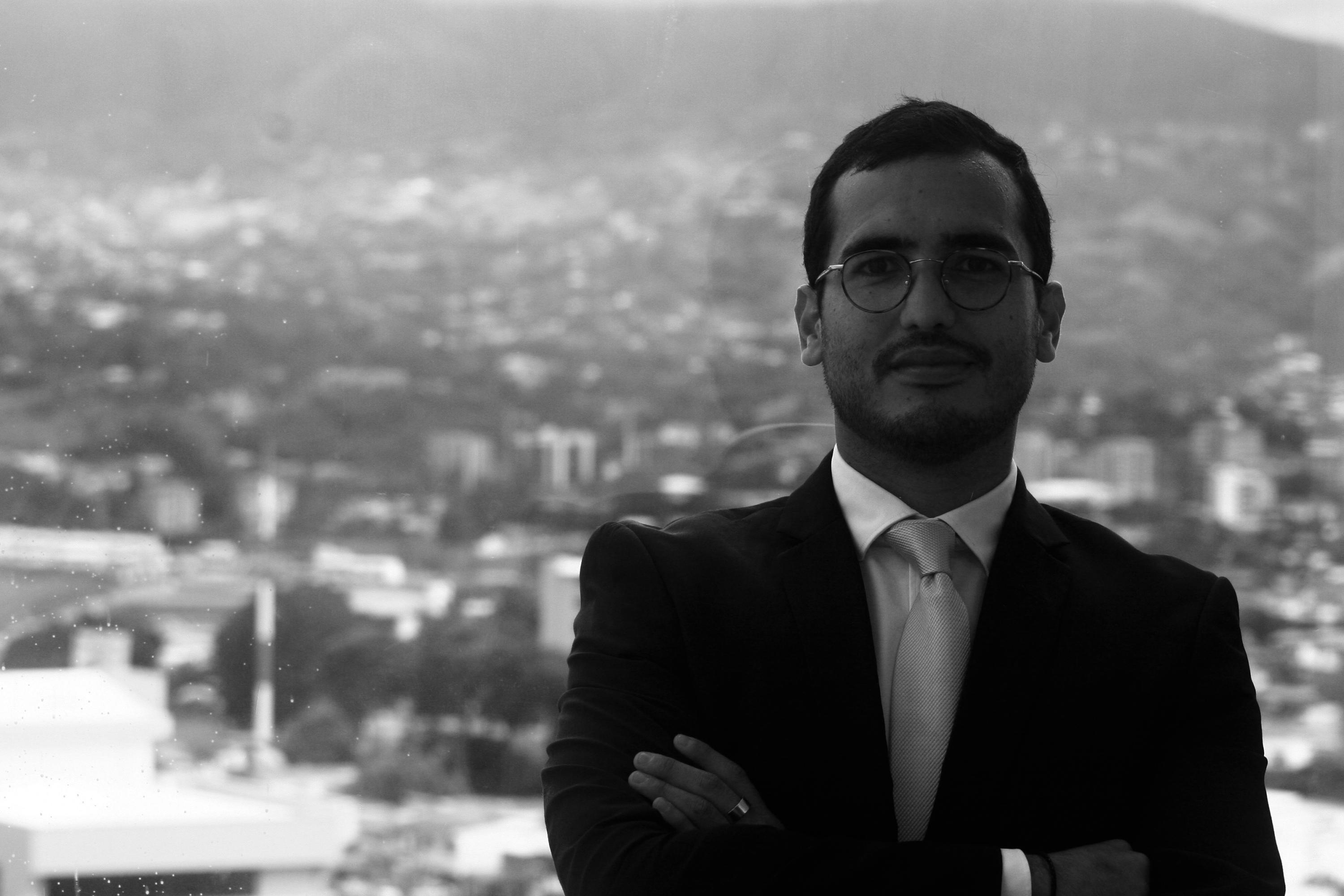 Herman Duarte es abogado fundador de Hduarte Legal y Fundación Igualitxs y autor del libro ¿Es Justificable discriminar? Una Discusión Cultural Sobre Estado de Derecho, Libertades y Sexualidad”,  publicado en Madrid por la editorial Aranzandi de Thomson Reuters.