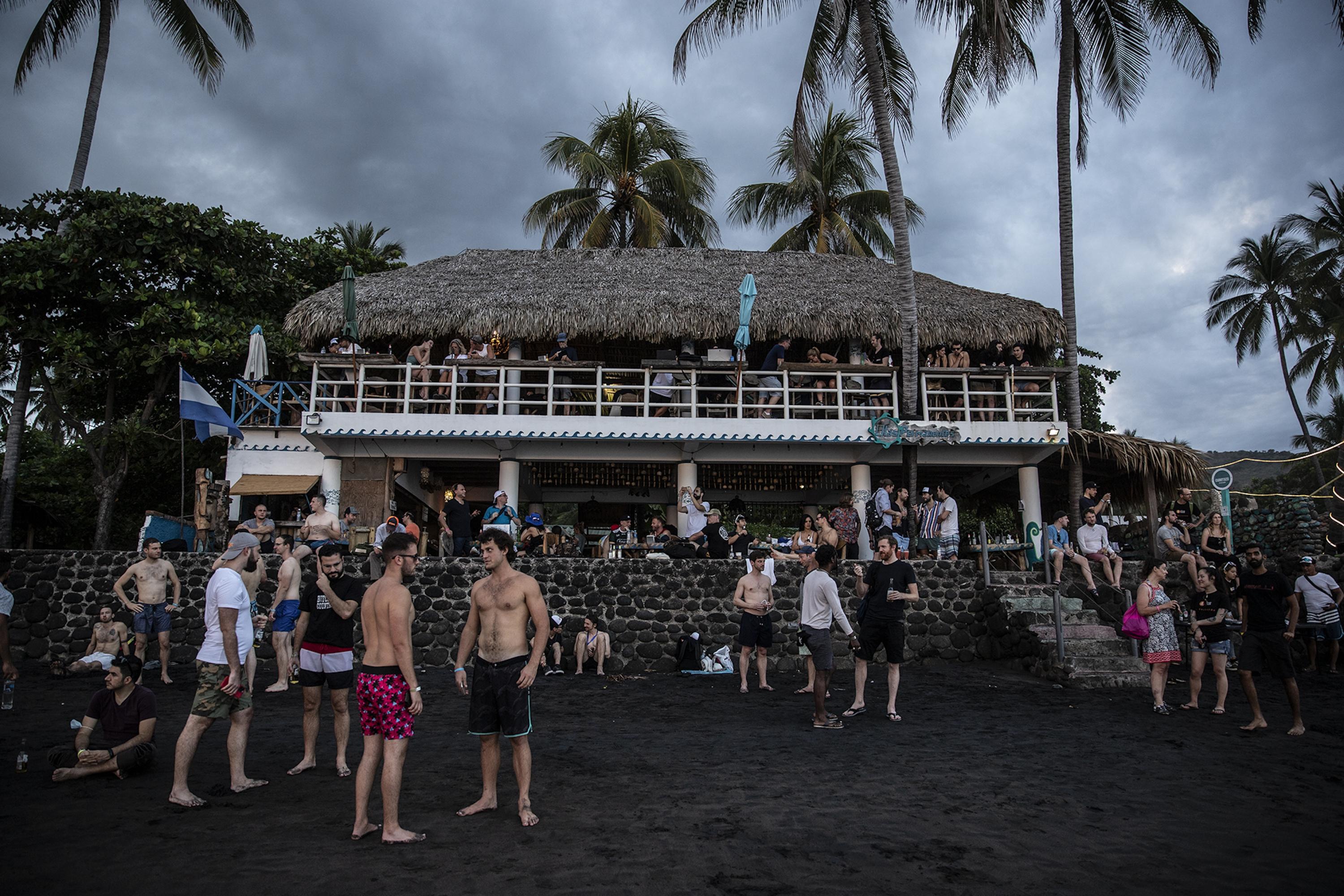 At the conclusion of Bitcoin Week in November 2021, bitcoin enthusiasts ended the day at El Zonte Beach, the cradle of cryptocurrency in El Salvador. Photo Carlos Barrera
