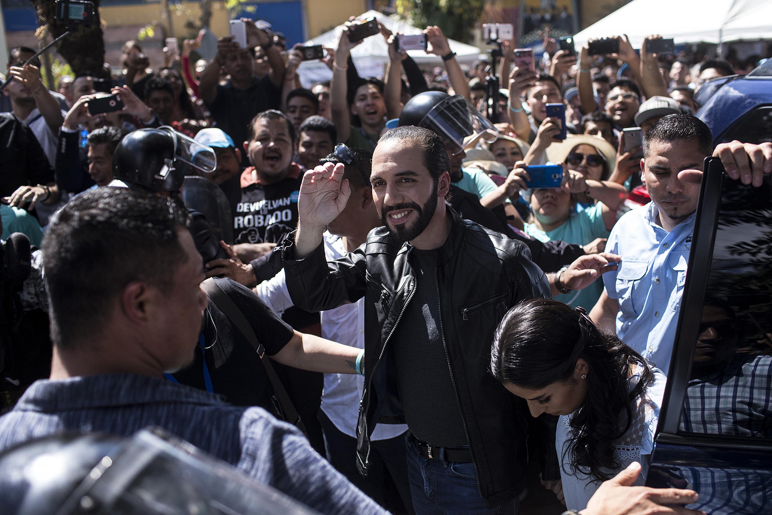 Nayib Bukele prepares to cast his vote in the presidential elections on February 3, 2019, which he won outright. Photo Víctor Peña