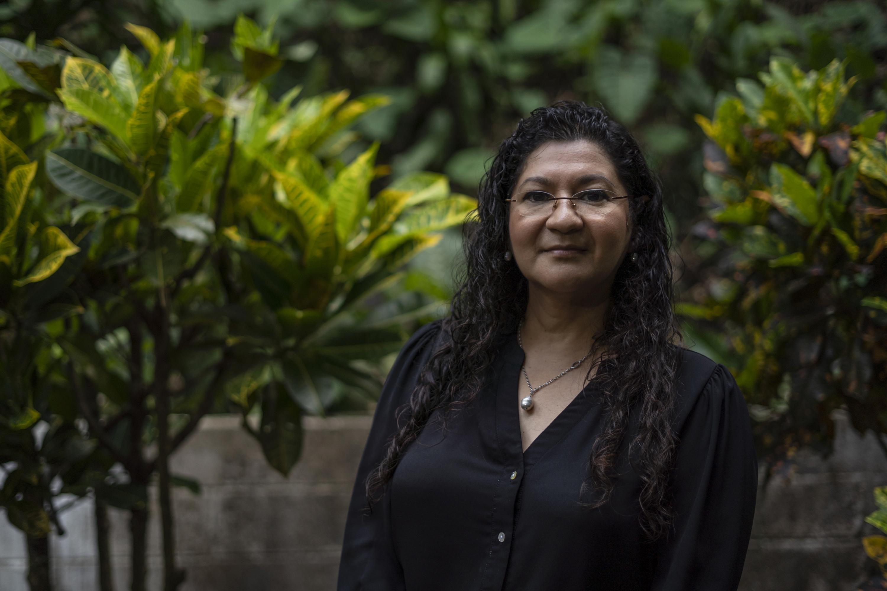 Zaira Navas, head of Law and Security at the Salvadoran human rights organization Cristosal, outlines the findings of her team’s latest report, which documents 160 deaths in prison under El Salvador’s state of exception as of May 2023. Photo Víctor Peña