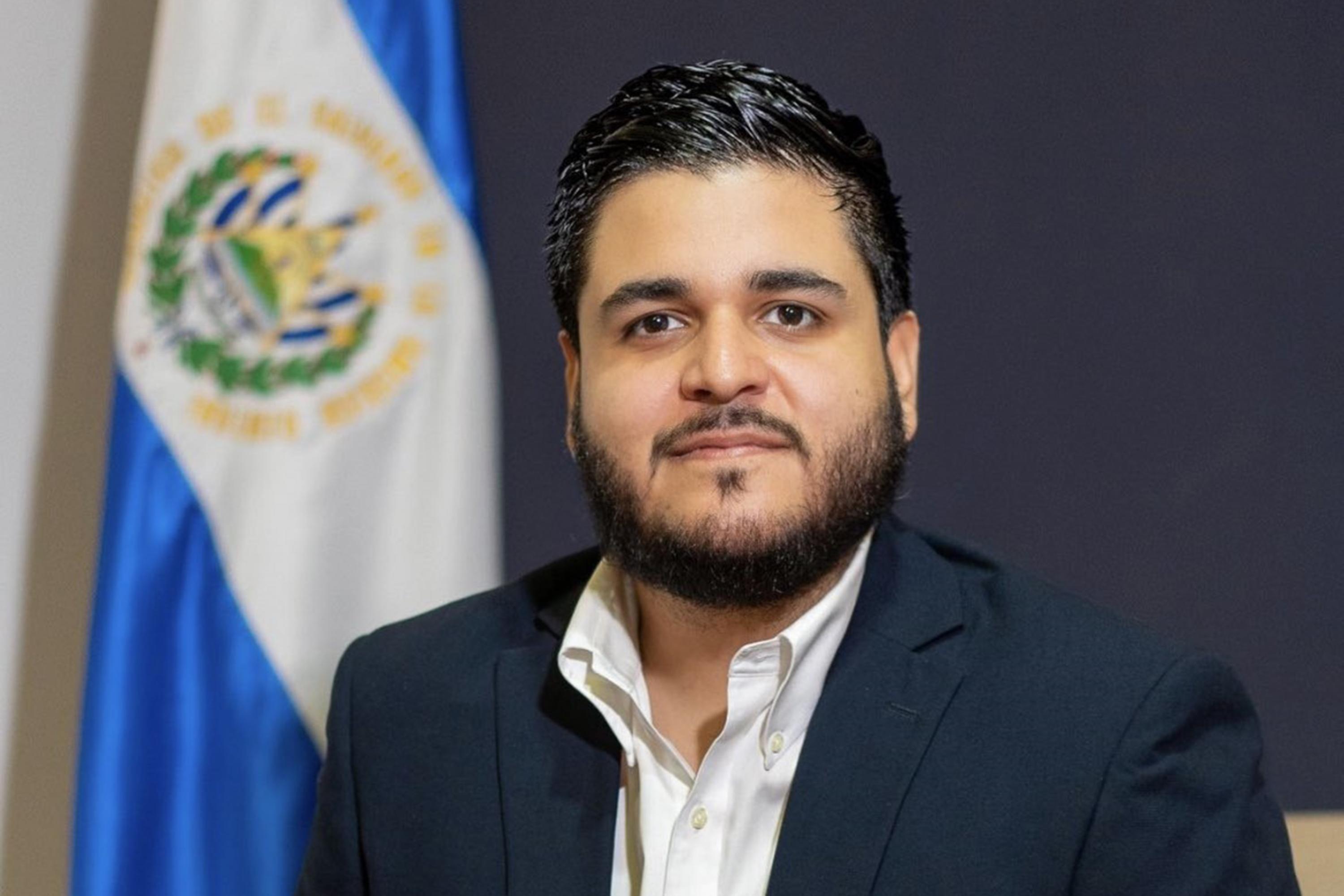 Héctor Silva Hernández, concejal de la Alcaldía de San Salvador y candidato a diputado por el partido Nuestro Tiempo. 