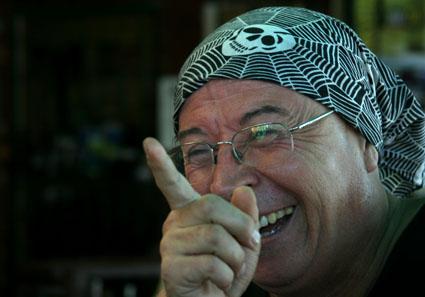 El escritor chileno Pedro Lemebel visitó El Salvador en marzo de 2009. / Foto de Frederick Meza.