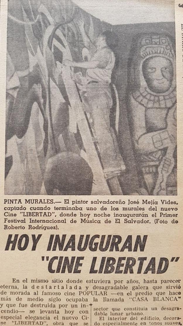En este recorte de El Diario de Hoy del 3 de noviembre de 1968 se observa a Mejía Vides dando los toques finales al mural 