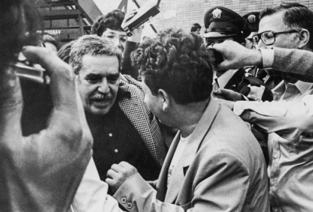 Gabriel García Márquez captado en Bogota, en marzo de 1982, camino al exilio. / Foto cortesía de la FNPI.