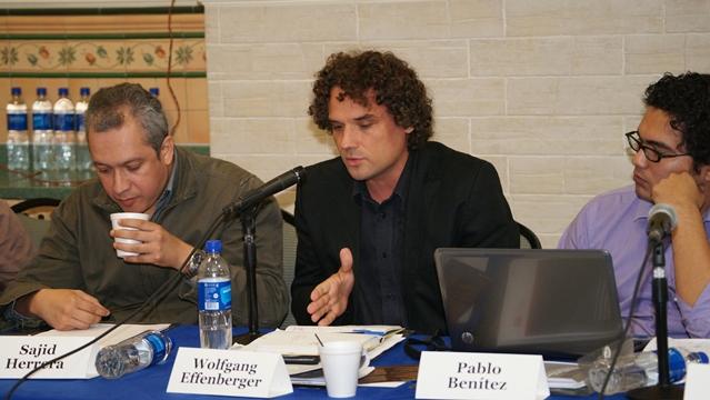 Wolfgang Effenberger participa en el taller denominado “Configuraciones del Pensamiento Crítico Latinoamericano Contemporáneo”, organizado por la Secretaría de Cultura del FMLN en julio 2013. Foto: Secretaría de Cultura del FMLN.