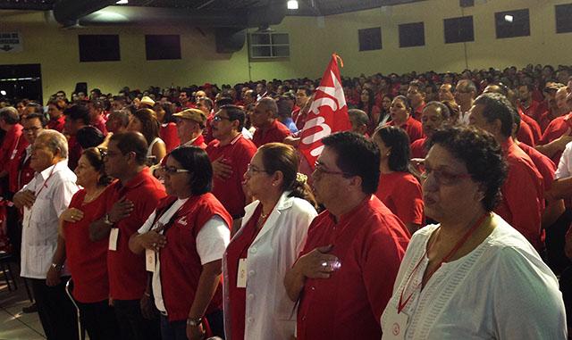 Miembros de la Comisión Política del FMLN en la convención general del partido del domingo 31 de agosto 2014 en el Cifco de San Salvador. Foto Sergio Arauz 