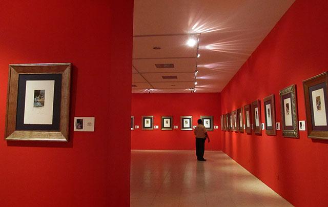 Exposición Goya-Dalí, del capricho al disparate en el Museo de Arte (MARTE) de San Salvador. Foto Élmer Menjívar