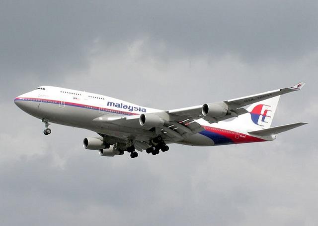 Un Boeing 747 de la aerolínea asiática Malaysia Airlines. Foto archivo El Faro.