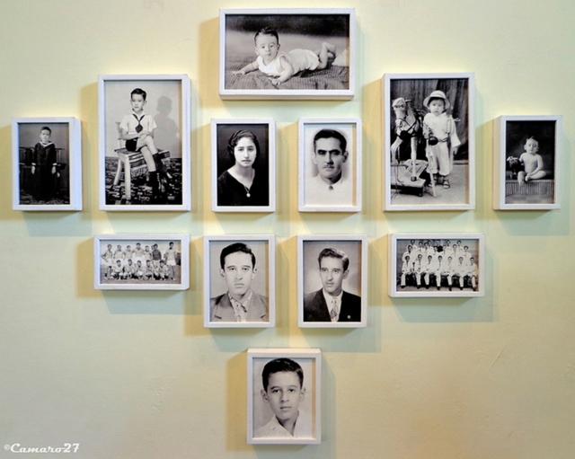 ROQUE, un archivo familiar / Fotografías cortesía de Jorge Dalton, tomada por Carlos Rodríguez Mata en el Museo Tecleño, durante ESFOTO 2012. Ver en http://bit.ly/1tnvZuc