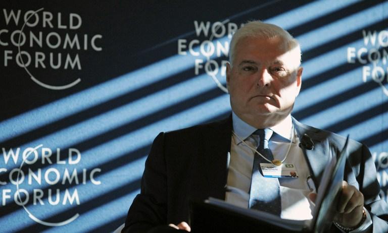 El 22 de enero de 2014, el expresidente Ricardo Martinelli participó en el Foro Económico Mundial en Davos. La Corte Suprema de Panamá ha ordenado su captura por un caso en el que se le acusa de espionaje político contra opositores y periodistas. AFP PHOTO ERIC PIERMONT