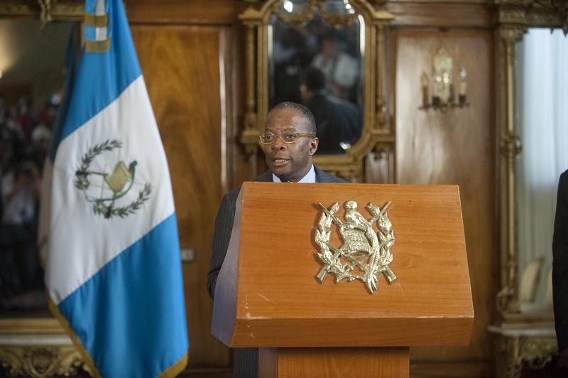 Todd Robinson fue nombrado embajador en Guatemala en octubre de 2014. Ha impulsado una agenda a favor de la Comisión Internacional Contra la Impunidad en Guatemala (CICIG)( La embajada estadounidense cerró provisionalmente el 30 de diciembre de 2016 por una 
