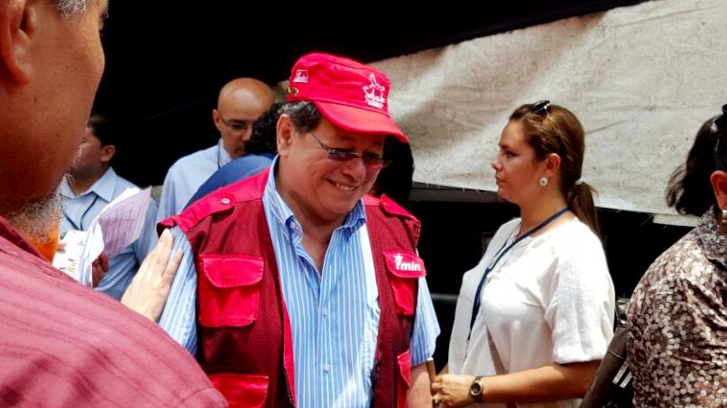 José Luis Merino durante la celebración de los dos años de gobierno del presidente Salvador Sánchez Cerén en junio de 2016. Merino ha sido de los pocos dirigentes que se han atrevido a decir que el rompimiento entre el Frente y Bukele puede remendarse de cara a una segunda vuelta en las presidenciales. 