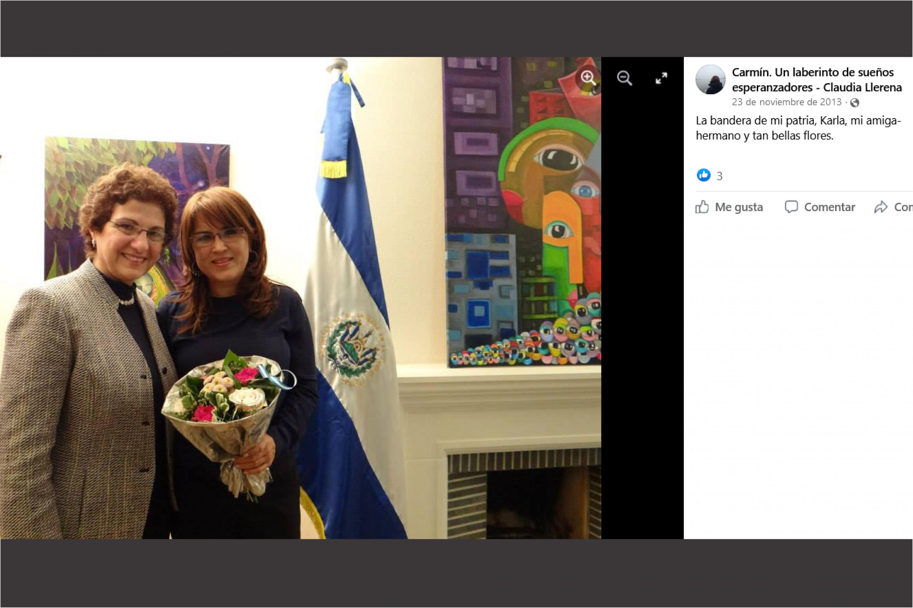 En noviembre de 2013, Carla Hananía acompañó a Claudia Llerena a la presentación de uno de sus libros en el consulado de El Salvador, en Bruselas. Página pública de Facebook de Claudia Llerena.